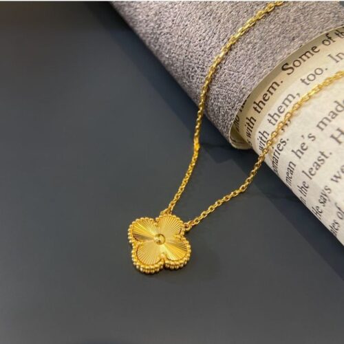 Clover Charm Neckpiece