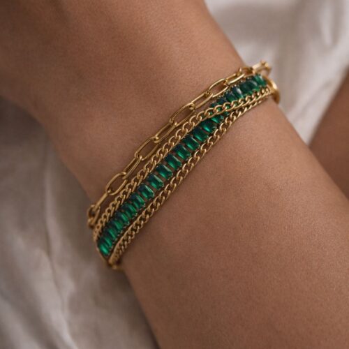 Emerald green chain bracelet