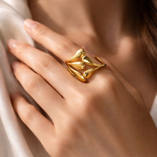 Muse Curve Ring